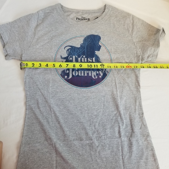 Disney Frozen 2 Princess Anna Trust your Journey Forest Graphic Tee Shirt New - Picture 6 of 7